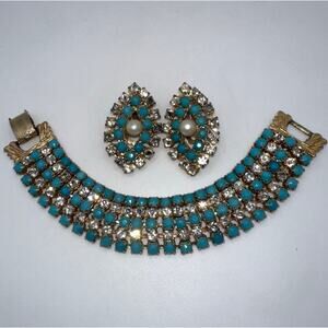 Vintage gold tone opaque turquoise clear rhinestones bracelet clip on earrings